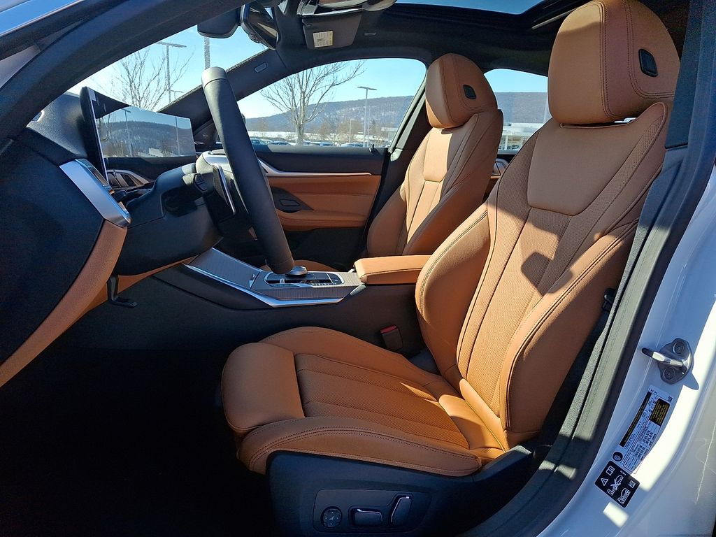 2026 BMW 4 Series 430i - Photo 7