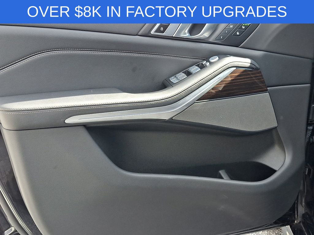 2023 BMW X7 40i - Photo 17