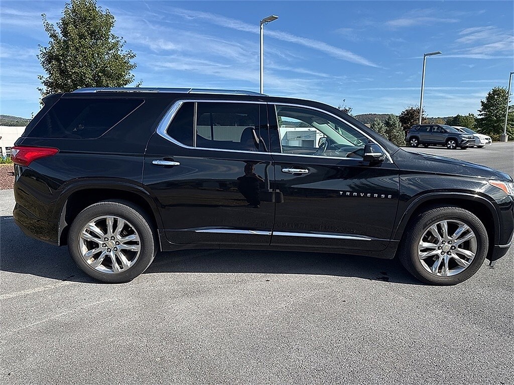 2018 Chevrolet Traverse High Country photo 4