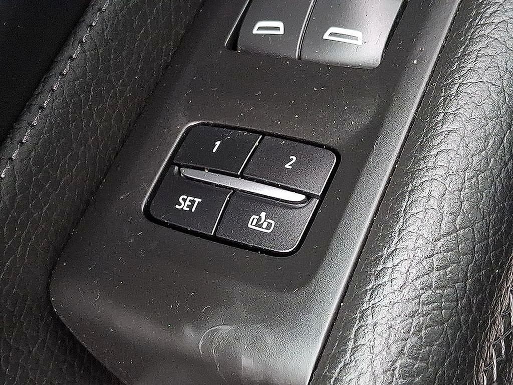 2022 GMC Yukon Denali - Photo 42