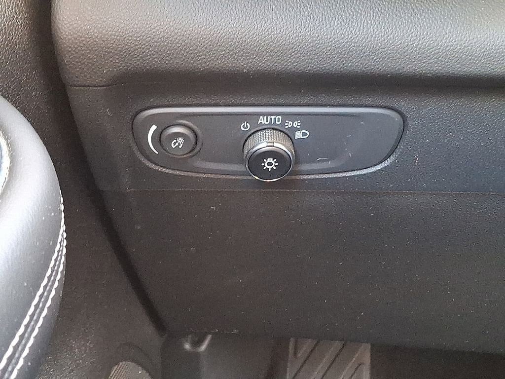 2023 Buick Envision Essence - Photo 25