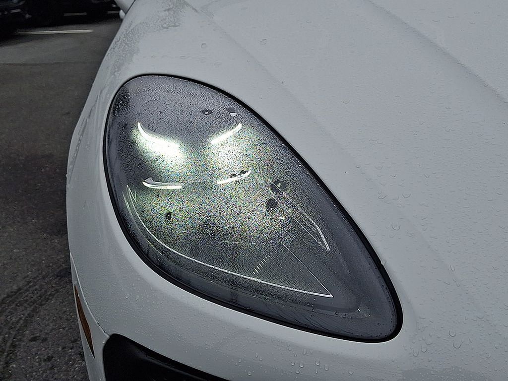 2024 Porsche Macan Base - Photo 13