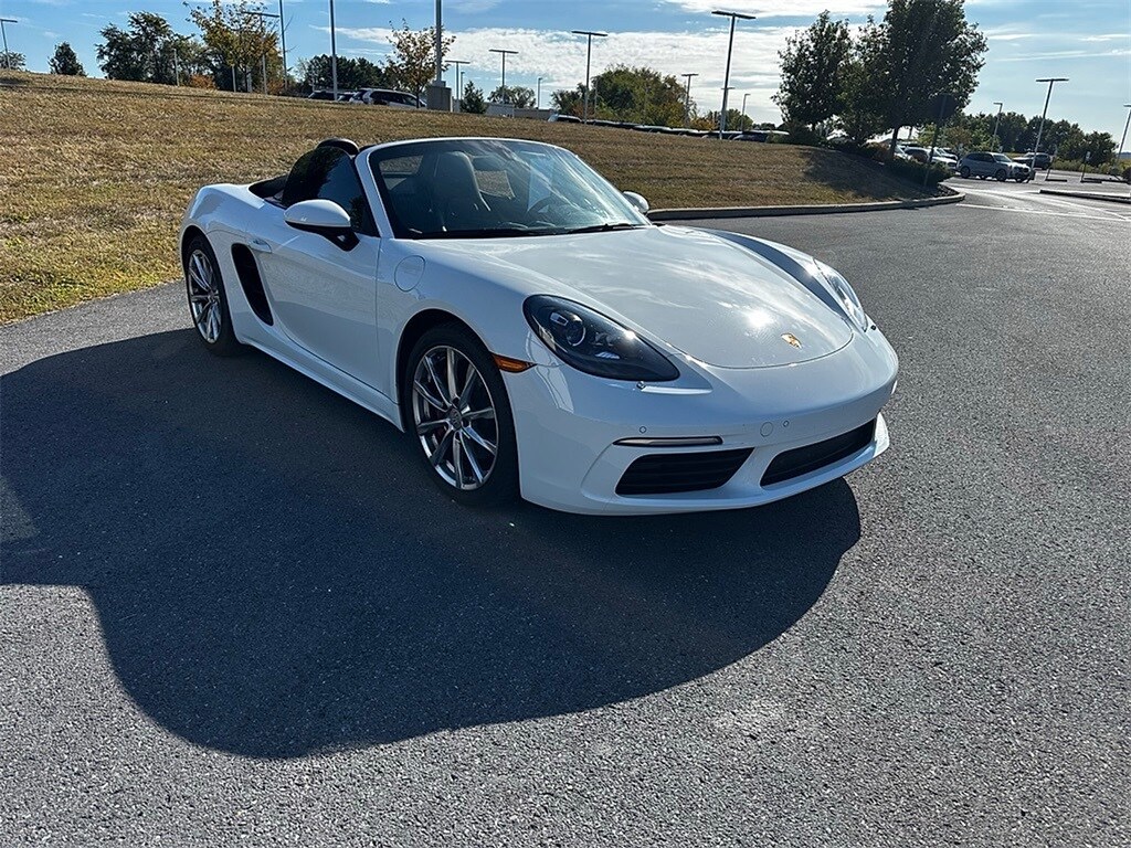 2024 Porsche Boxster S photo 3