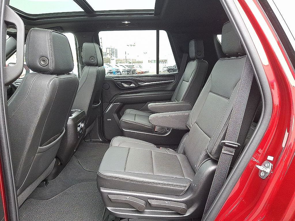 2022 GMC Yukon Denali - Photo 25