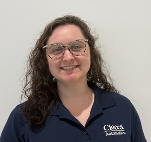 Staff member Alyssa Paige from ID_d57f718e99db