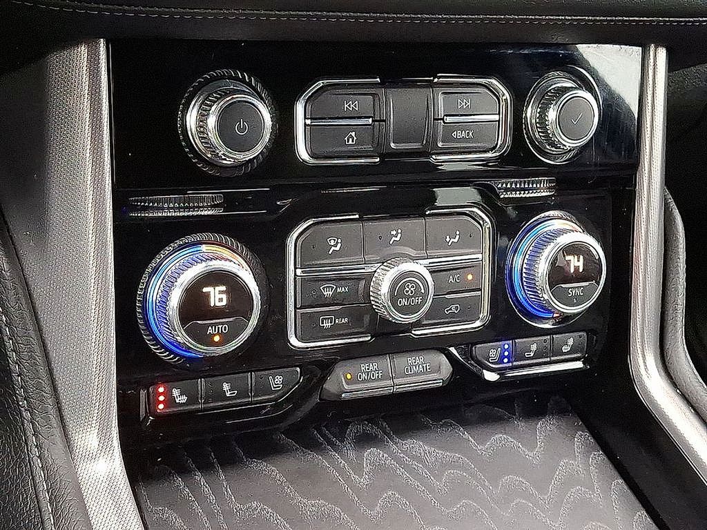 2022 GMC Yukon Denali - Photo 32