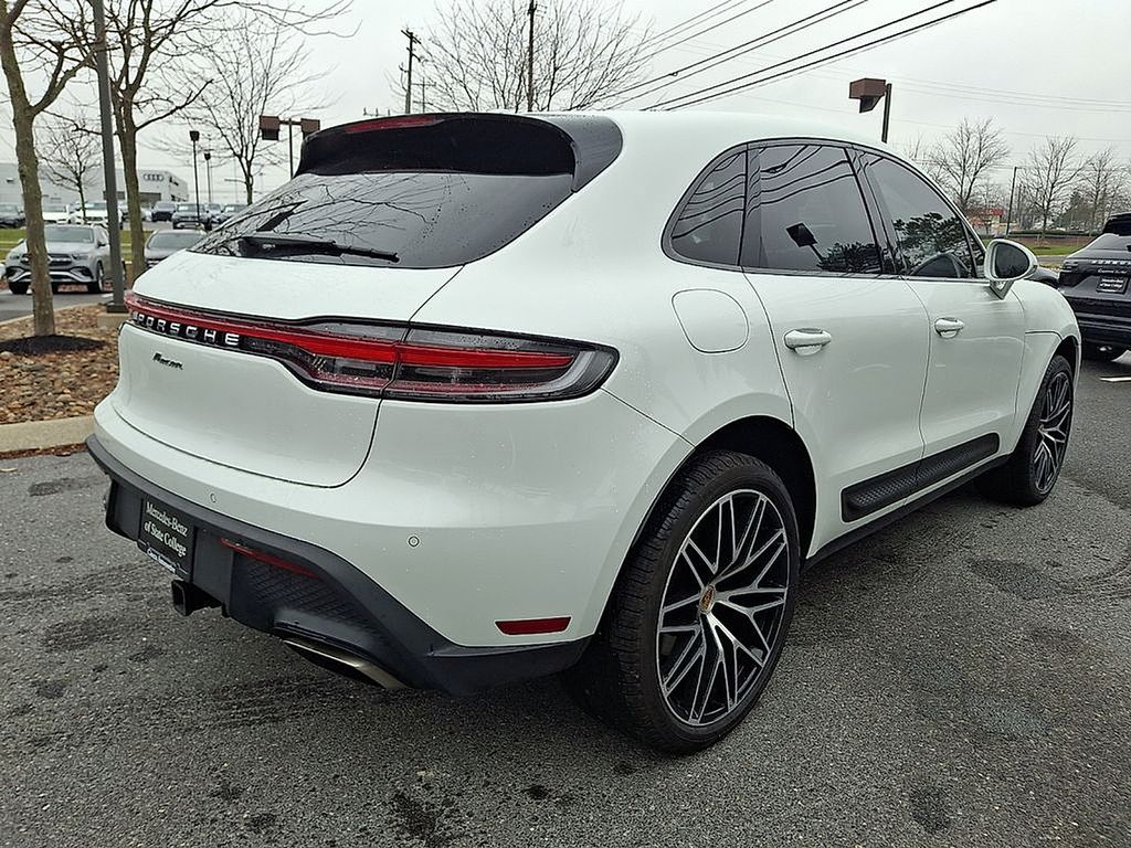 2024 Porsche Macan Base - Photo 10