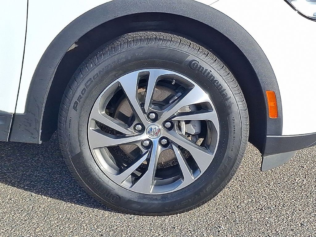 2023 Buick Envision Essence - Photo 11