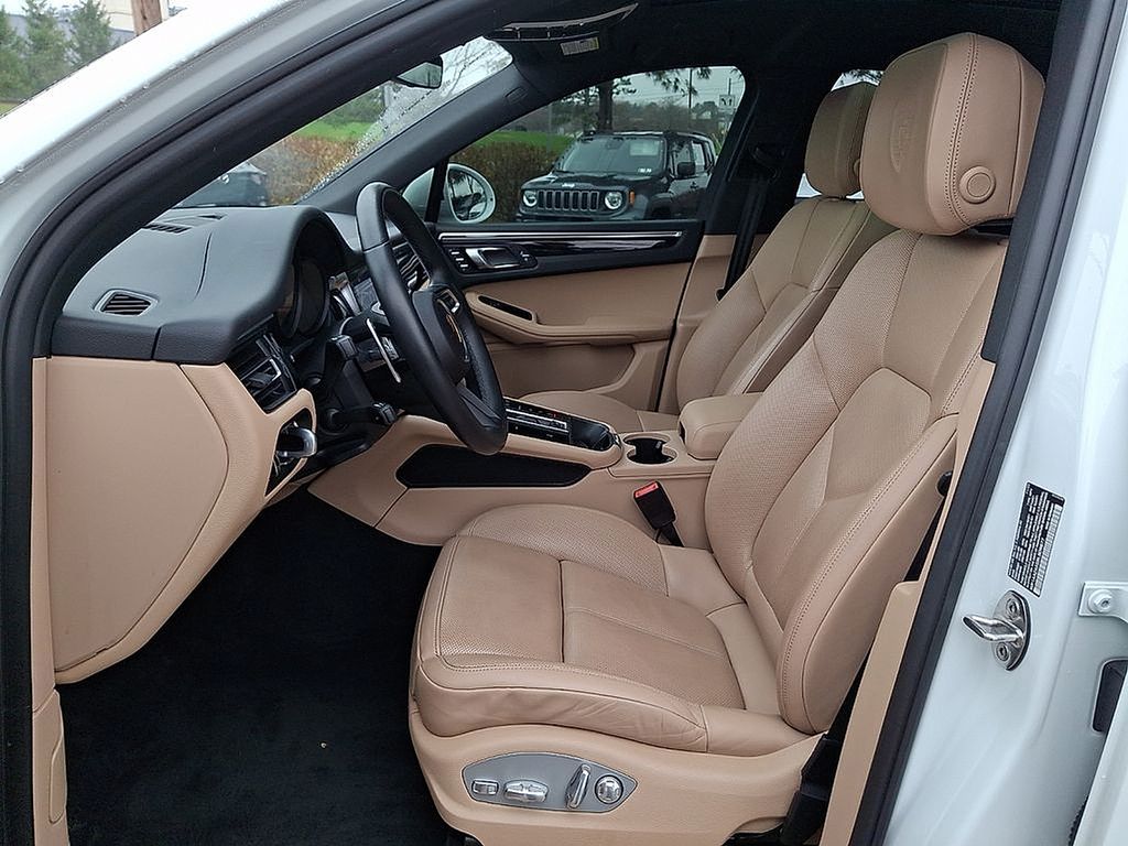 2024 Porsche Macan Base - Photo 16