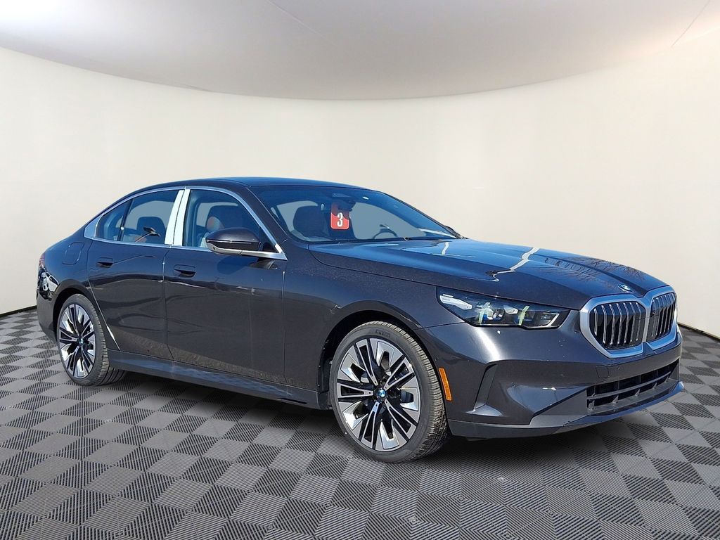 2026 BMW 5 Series 530i xDrive Sedan's photo