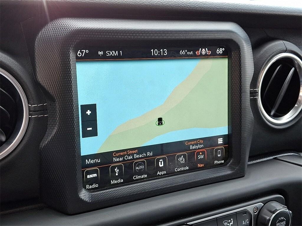 2018 Jeep Wrangler Unlimited Sahara photo 3