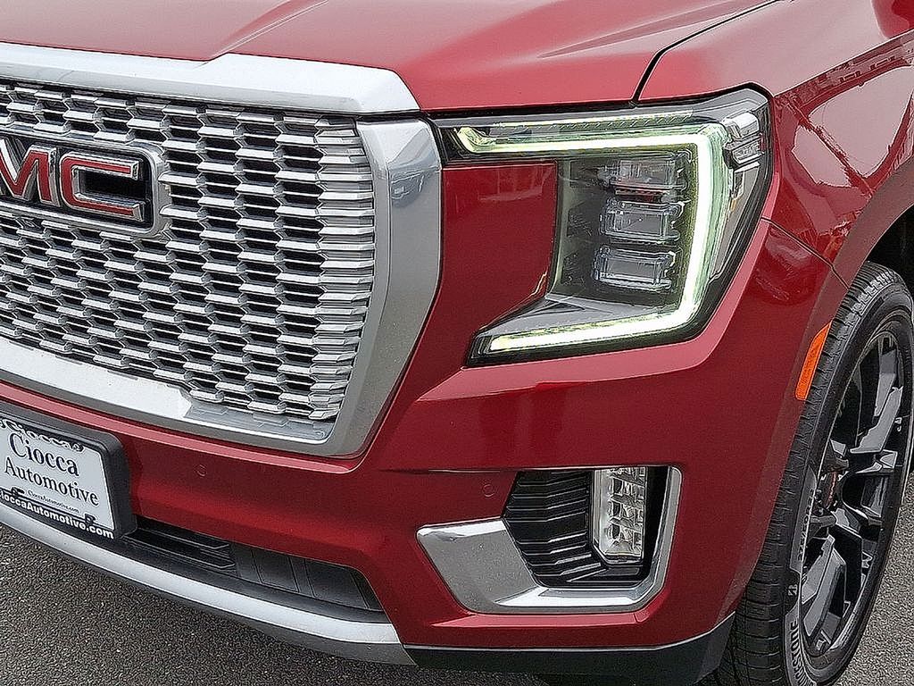 2022 GMC Yukon Denali - Photo 17