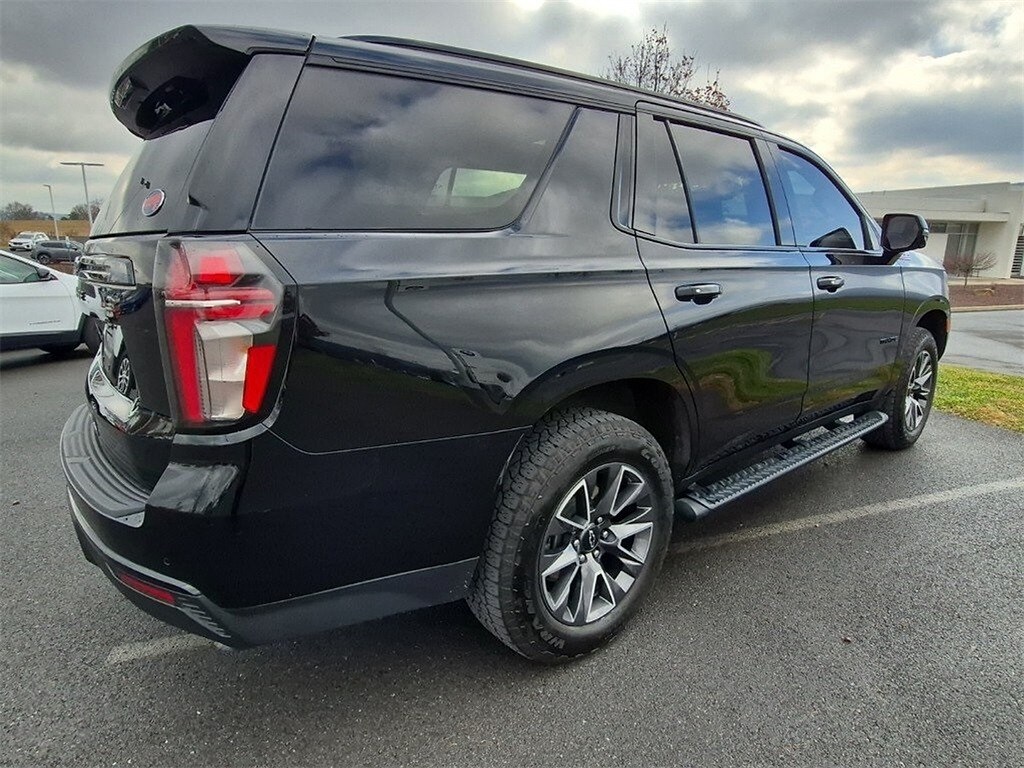 2023 Chevrolet Tahoe Z71 photo 2