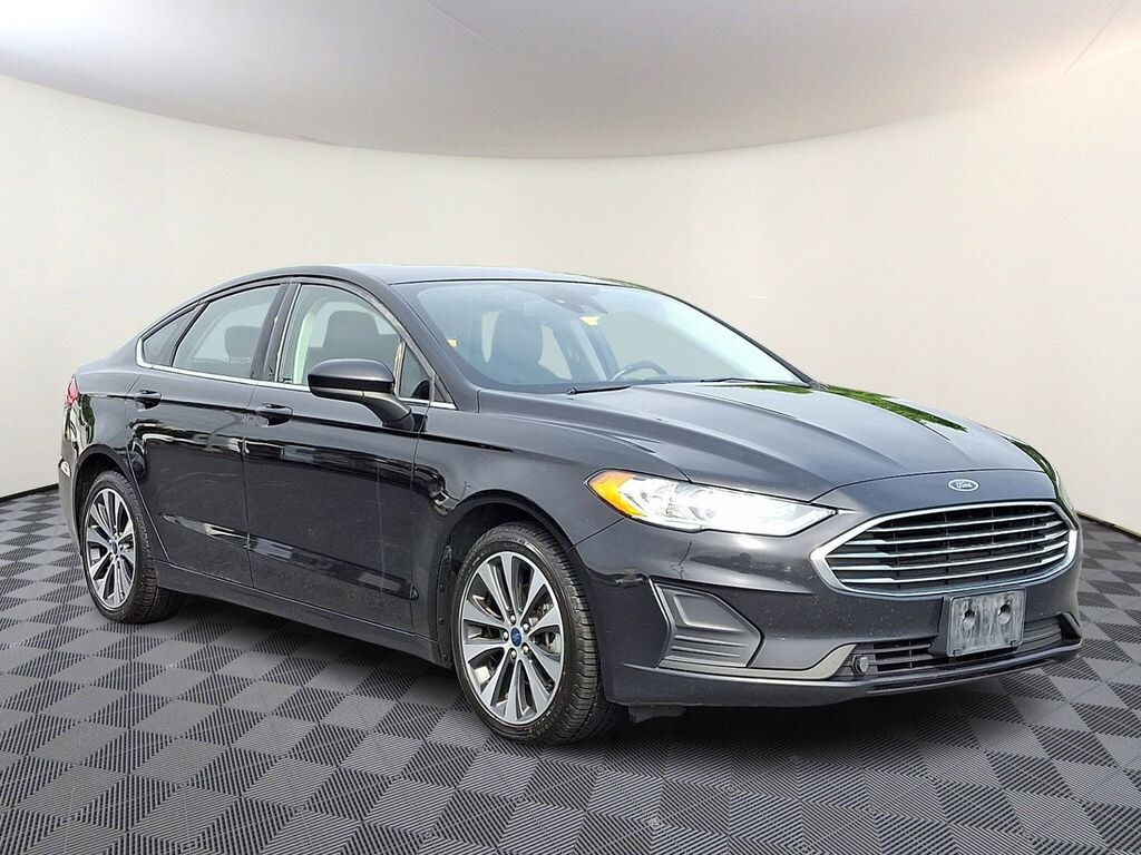 Used 2020 Ford Fusion SE Sedan