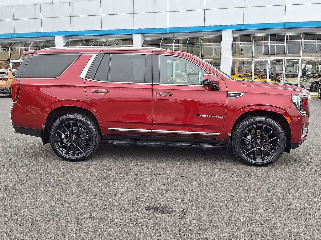 2022 GMC Yukon Denali - Photo 11