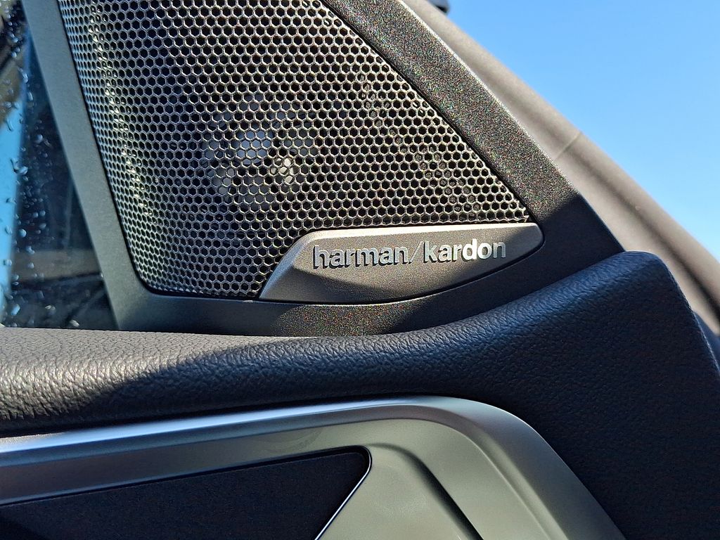 2026 BMW 4 Series M440i - Photo 17