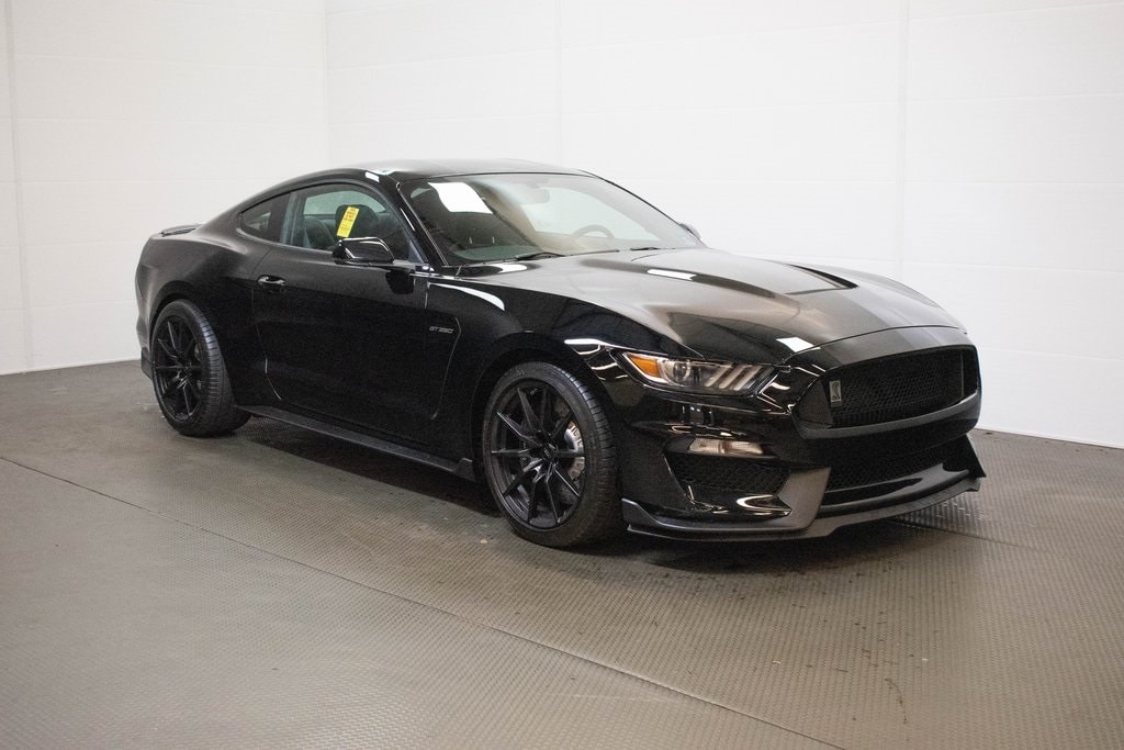 2016 Ford Mustang Shelby GT350's photo