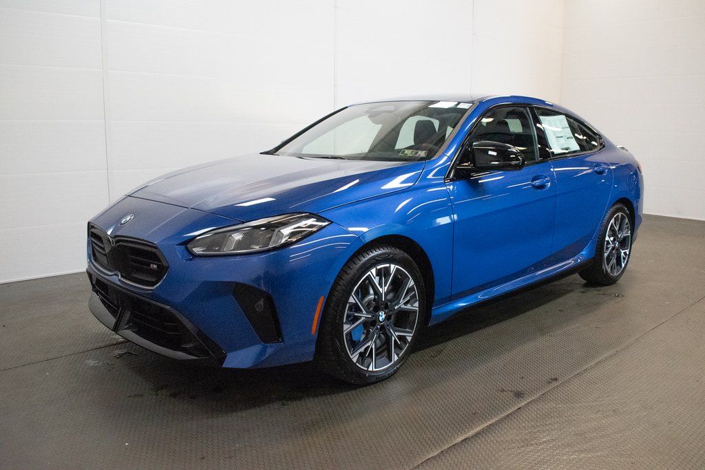 2026 BMW 2 Series M235 - Photo 8