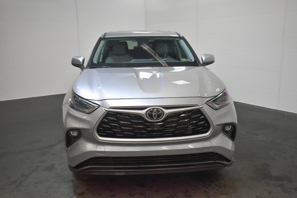 Used 2022 Toyota Highlander LE SUV