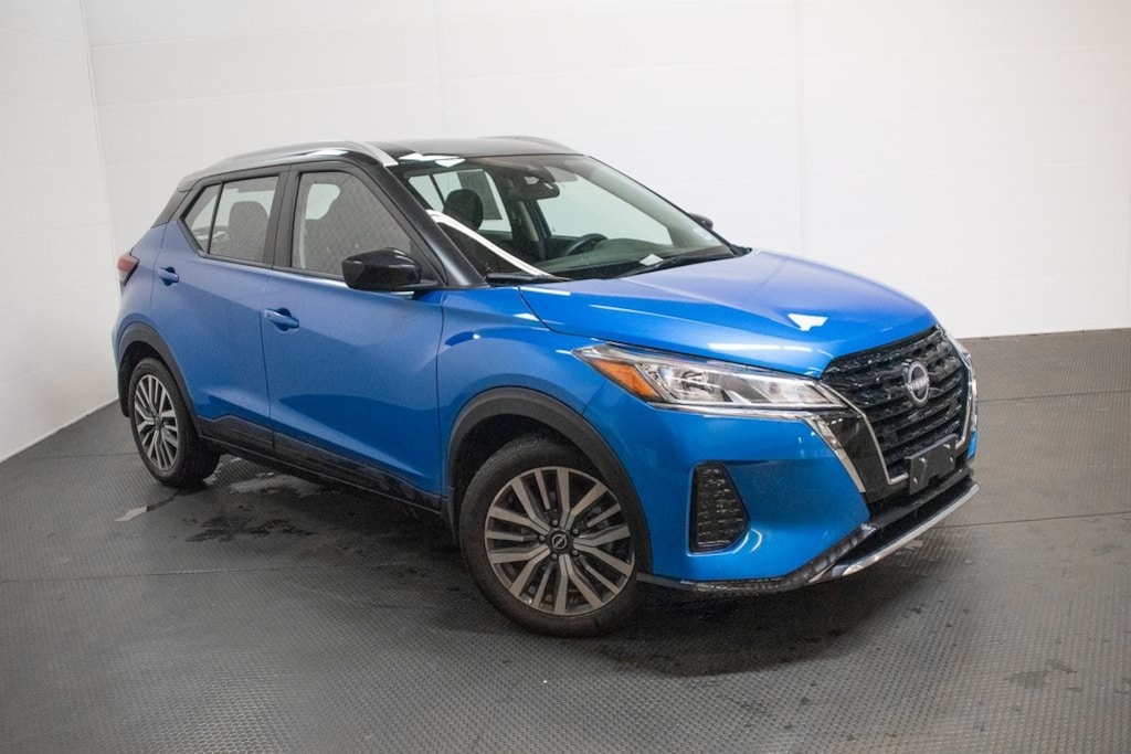 Used 2023 Nissan Kicks SV SUV