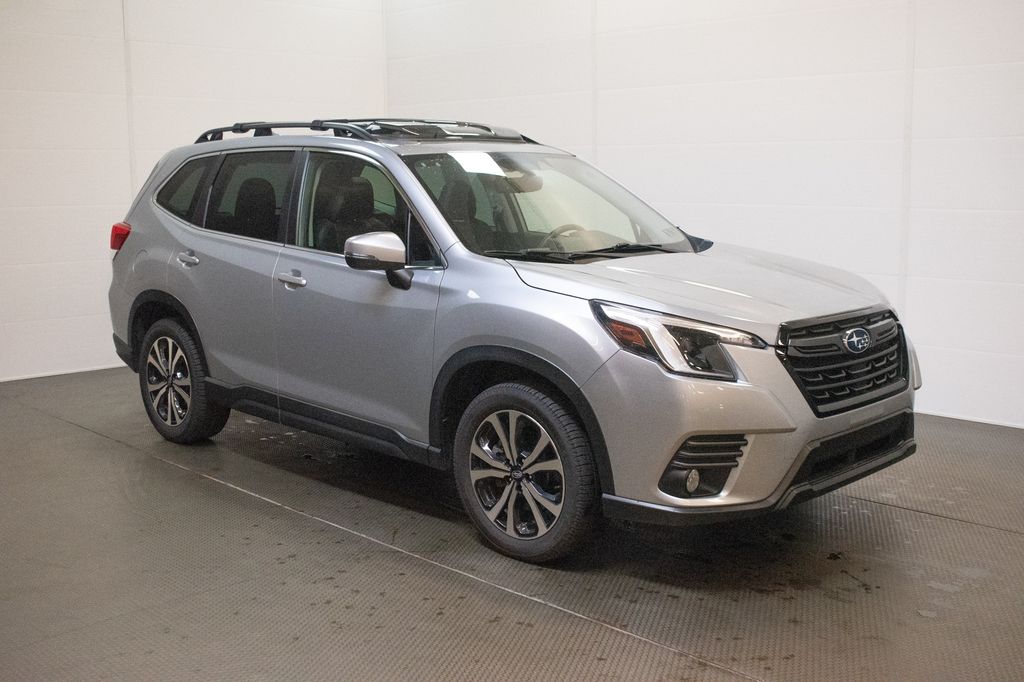 2023 Subaru Forester Limited's photo