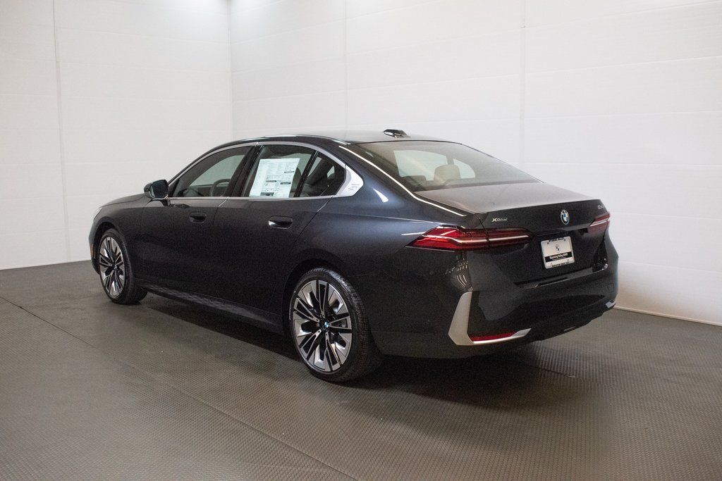 2026 BMW 5 Series 530i - Photo 6