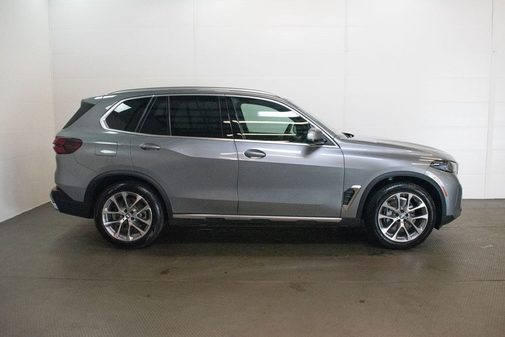 New 2026 BMW X5 xDrive40i SUV