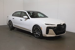 2026 BMW 740i xDrive Sedan