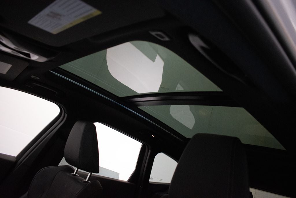 2026 BMW X1 28i - Photo 21