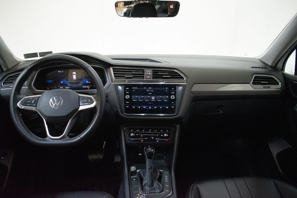 2024 Volkswagen Tiguan SE - Photo 11