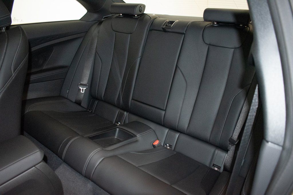 2025 BMW 2 Series 230i - Photo 23