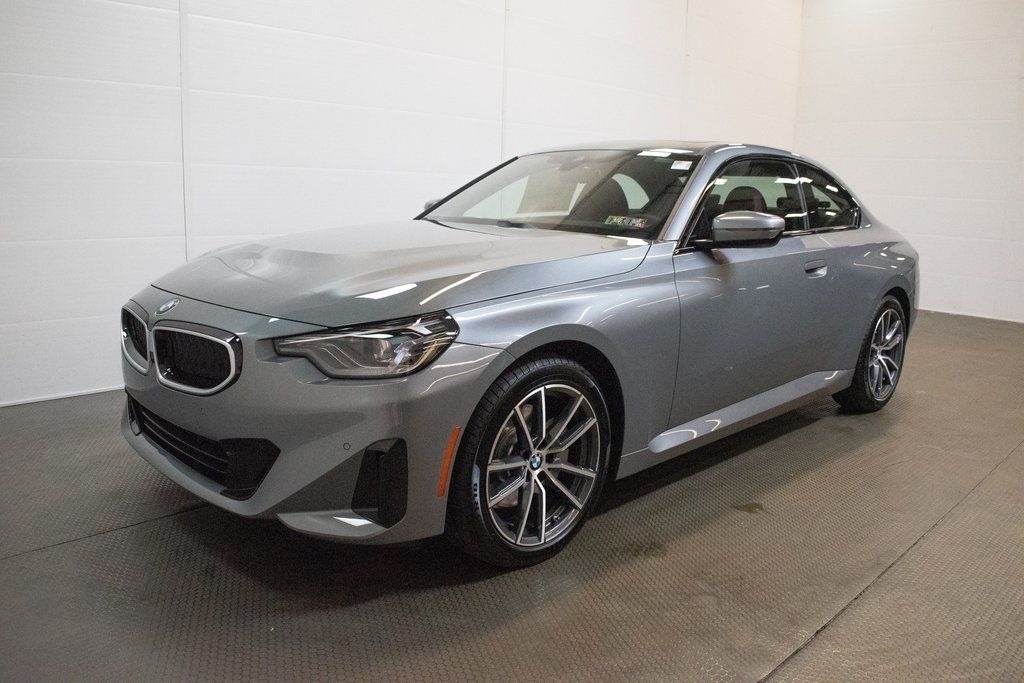 2025 BMW 2 Series 230i - Photo 8