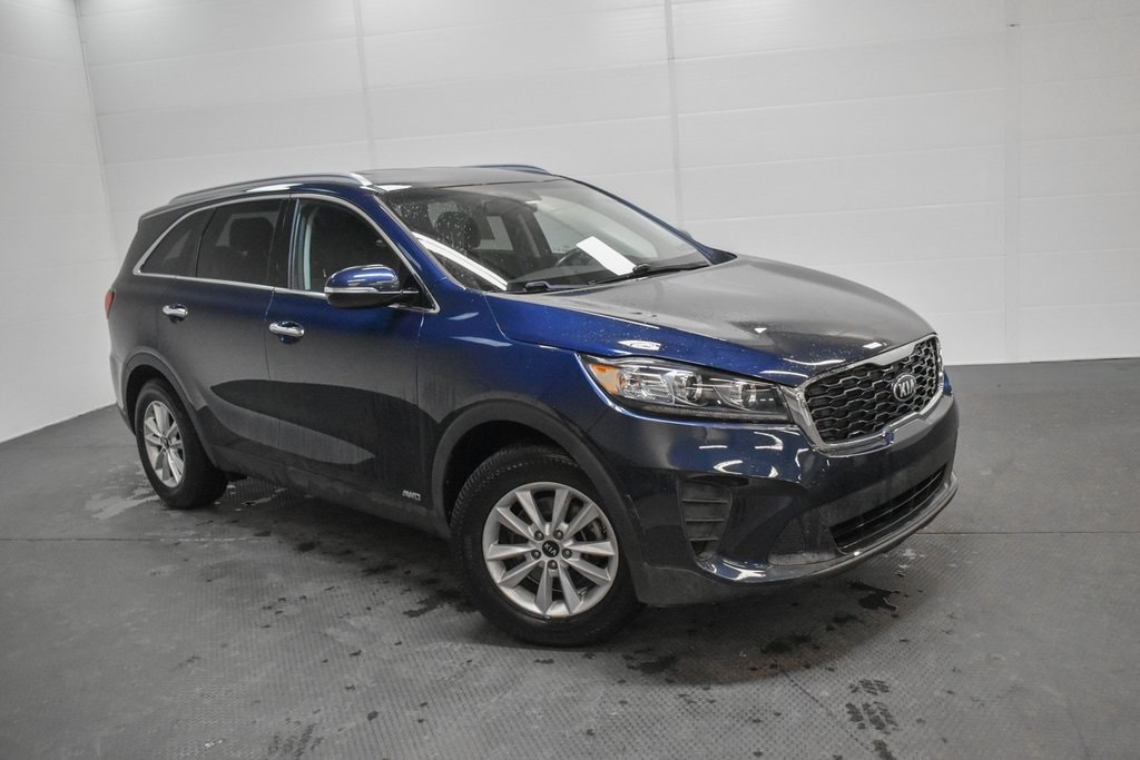 2019 Kia Sorento LX's photo