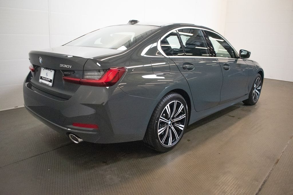 New 2026 BMW 330i xDrive Sedan