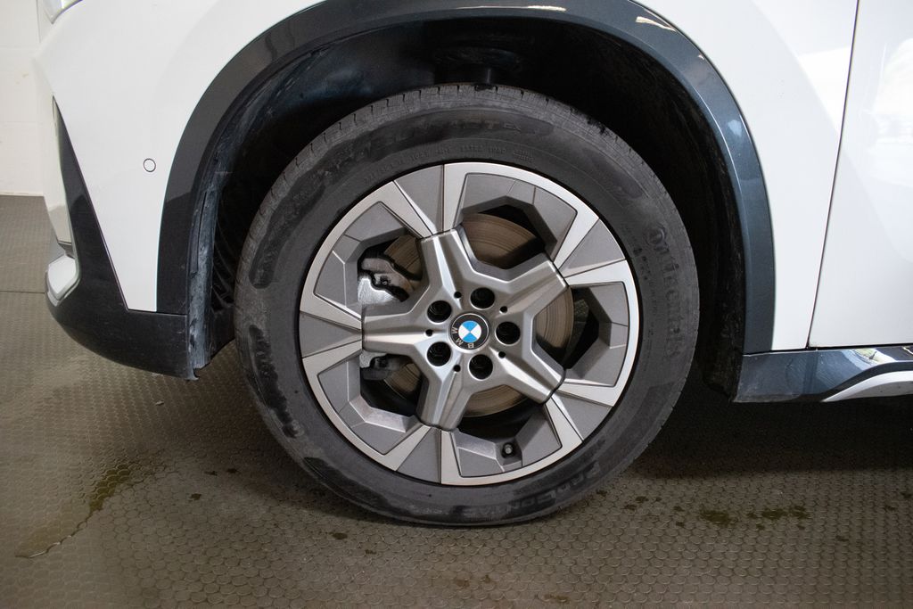 2026 BMW X1 28i - Photo 9