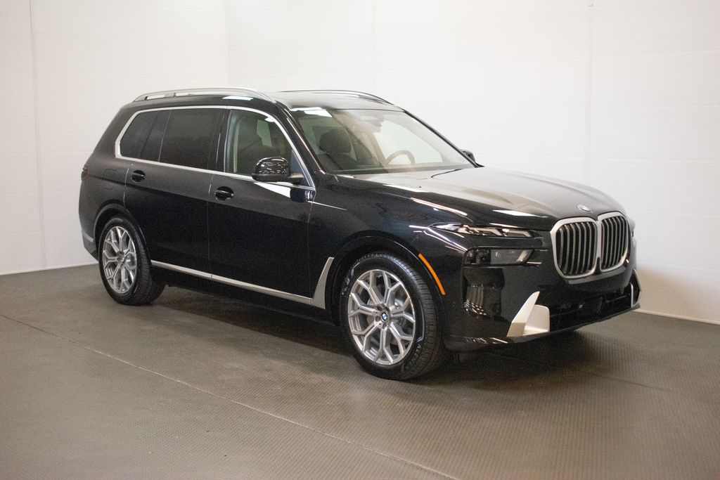 2026 BMW X7 xDrive40i's photo