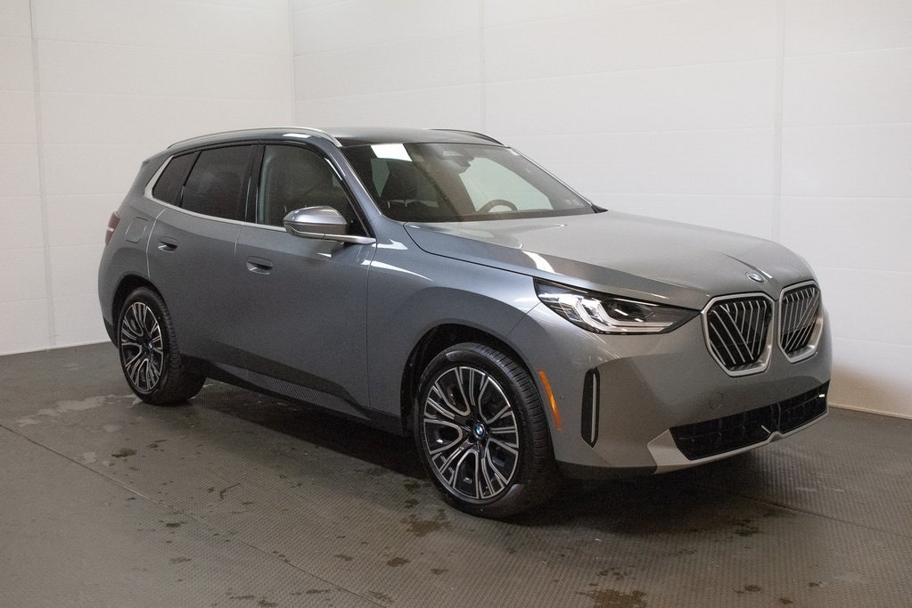 2026 BMW X3 30's photo