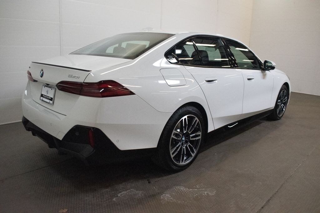 New 2026 BMW 530i xDrive Sedan