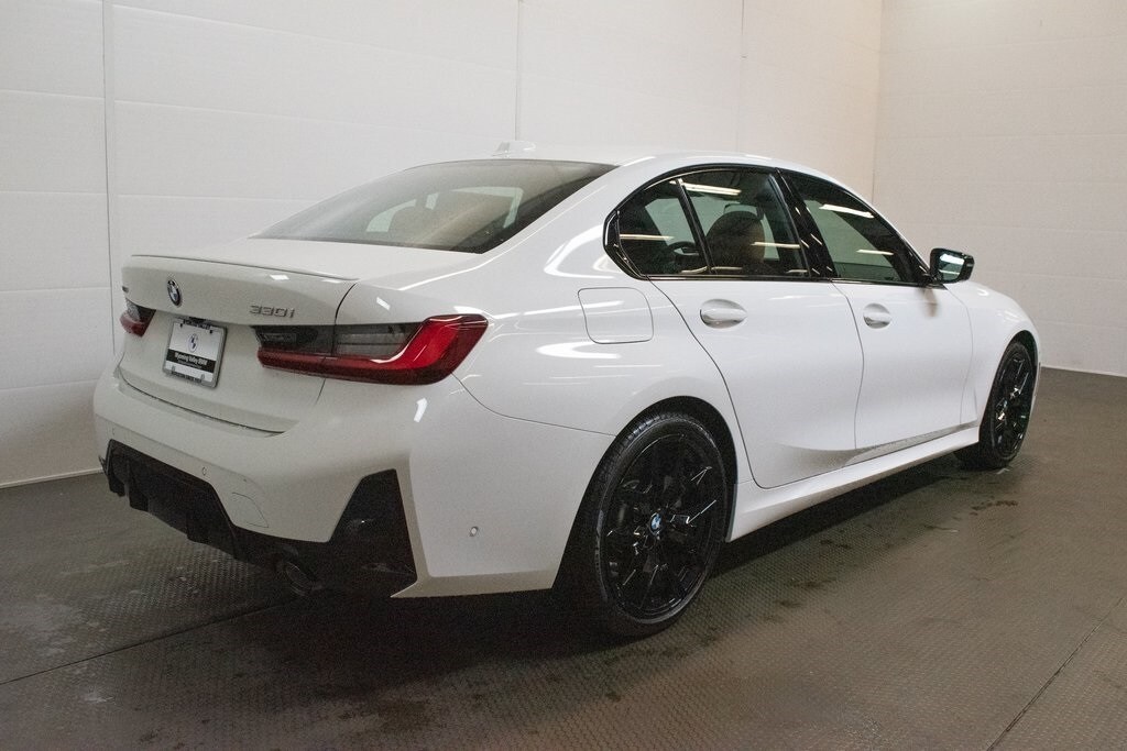 2025 Bmw 330i xDrive photo 3