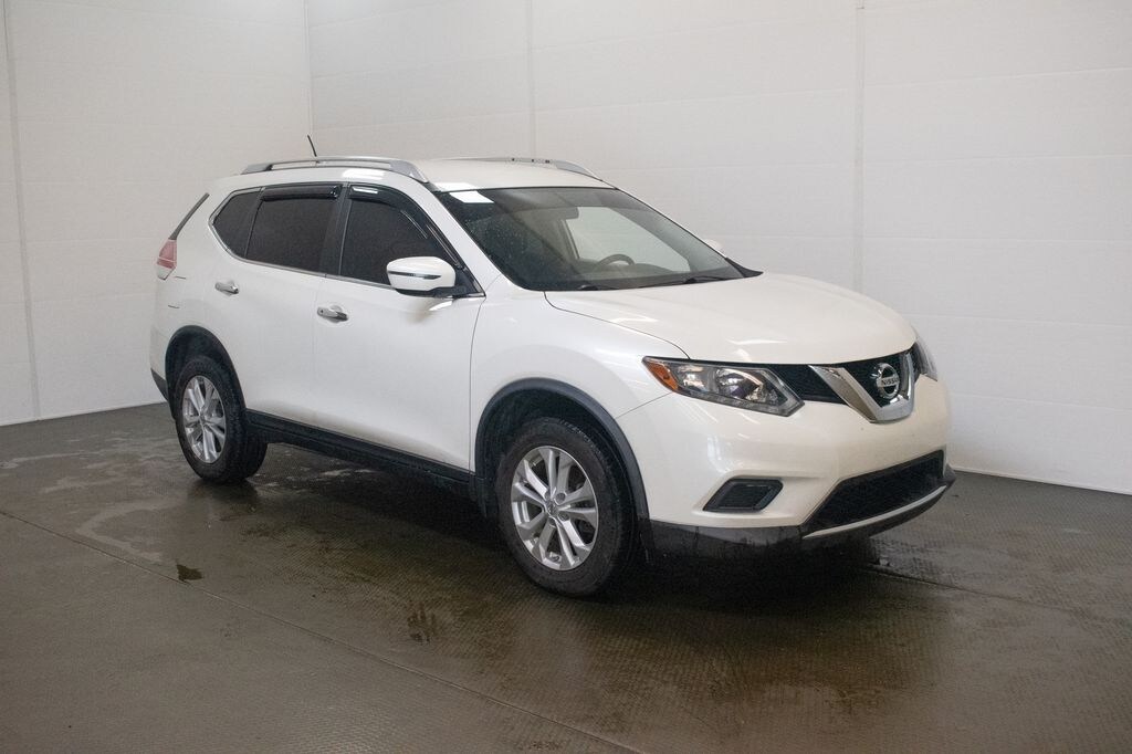 Used 2016 Nissan Rogue SV SUV