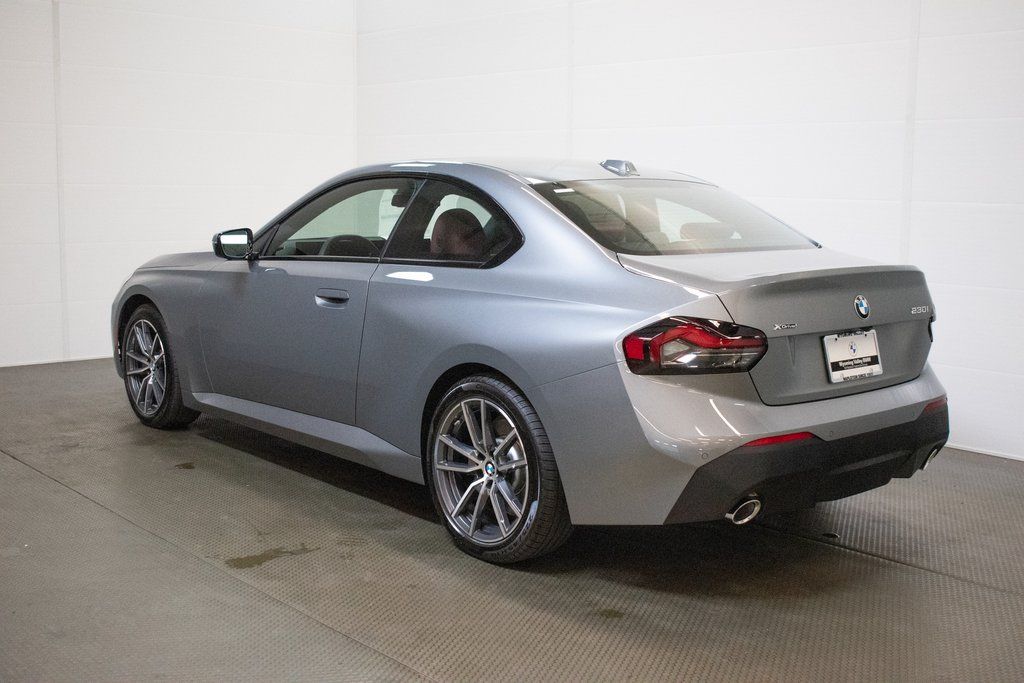 2025 BMW 2 Series 230i - Photo 6