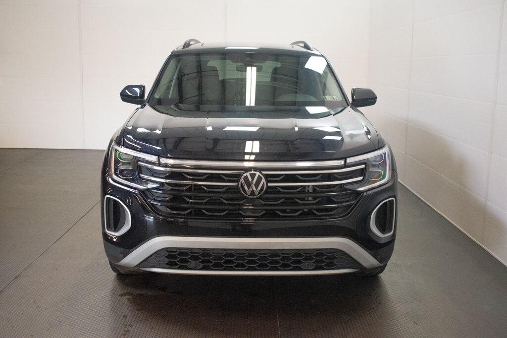 Used 2024 Volkswagen Atlas 2.0T Peak Edition SE w/Technology SUV