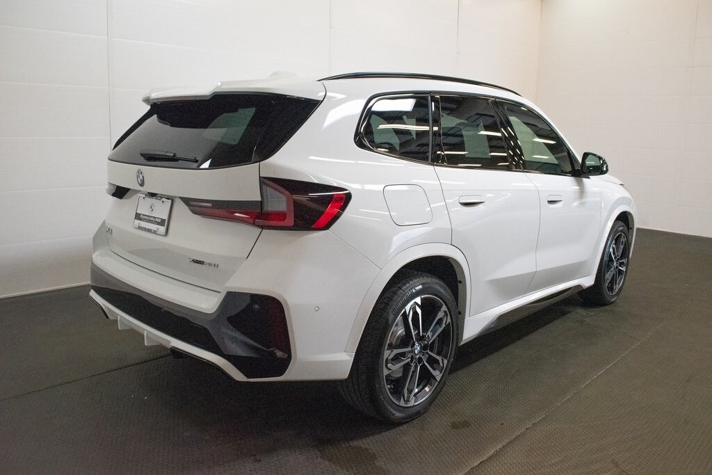 2026 Bmw X1 XDrive28i photo 3