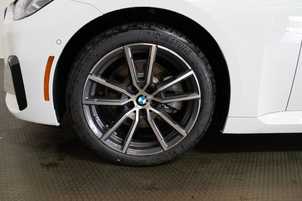 2025 BMW 2 Series 230i - Photo 9