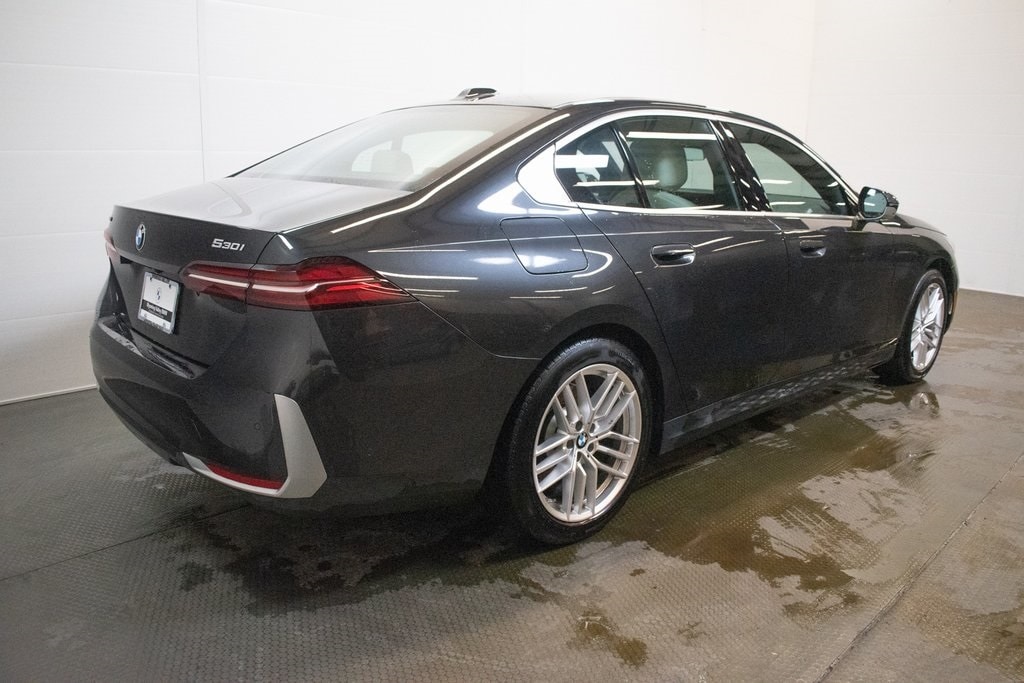 Certified 2025 BMW 530i xDrive Sedan