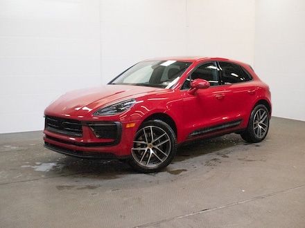 2025 Porsche Macan SUV