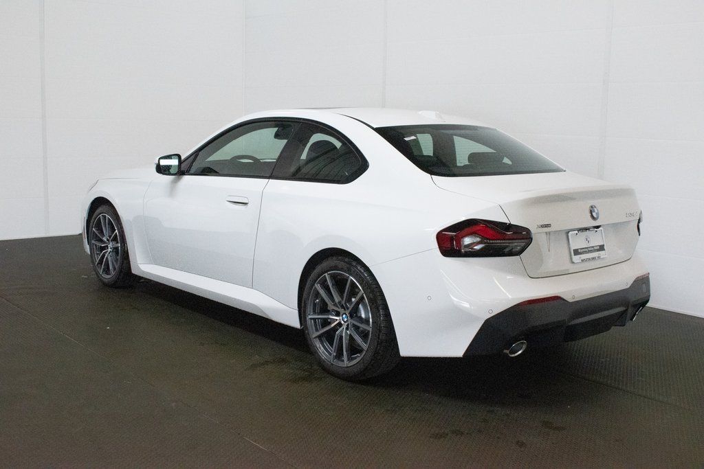 2025 BMW 2 Series 230i - Photo 6