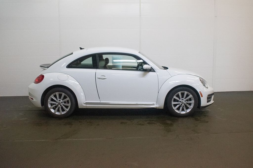 Used 2017 Volkswagen Beetle 1.8T Hatchback