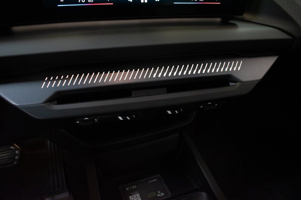 2026 BMW 2 Series 228 - Photo 18