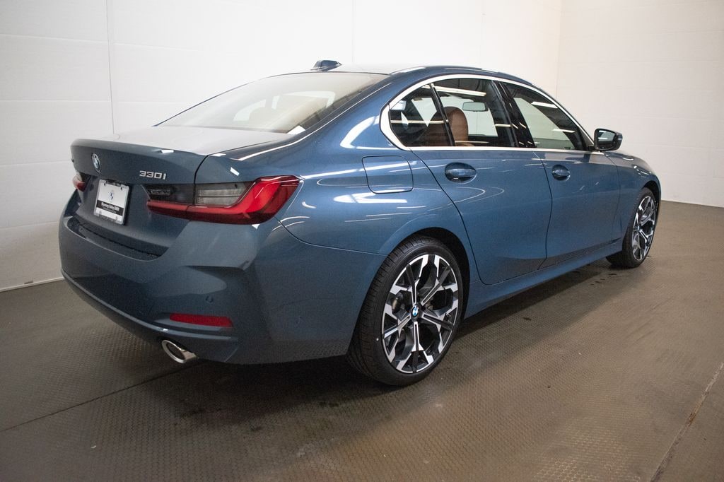 New 2026 BMW 330i xDrive Sedan